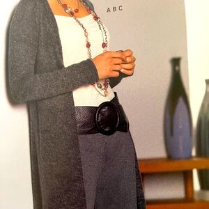 LONG SWEATER CARDIGAN WITH PIN